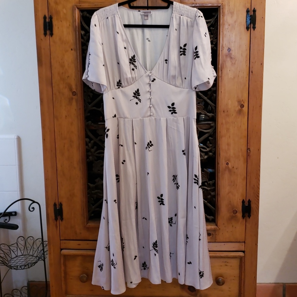 Gorgeous holiday dress